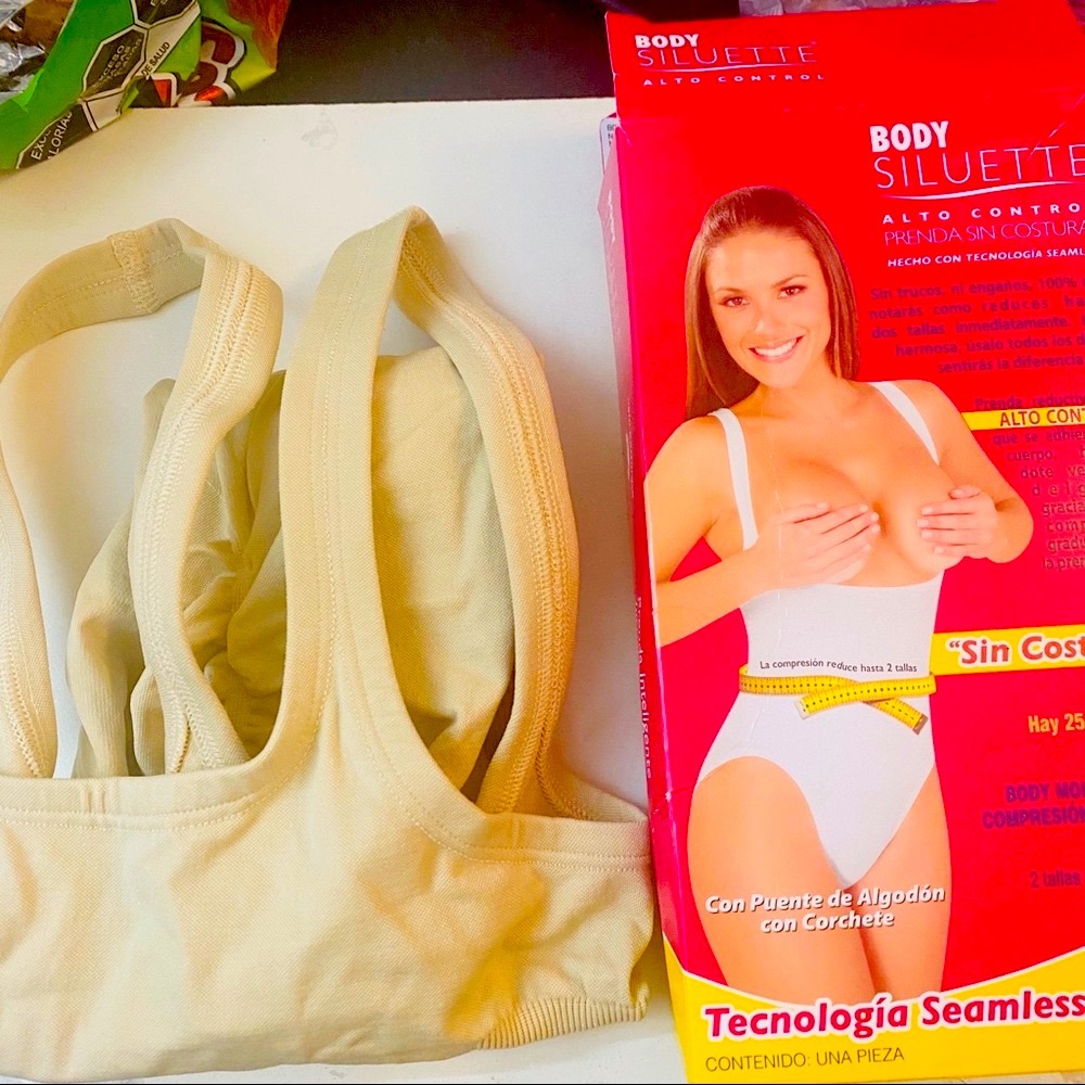 New Body SILUETTE “ Body Shaper “ size - L - M 
Color Black - Nude- White.